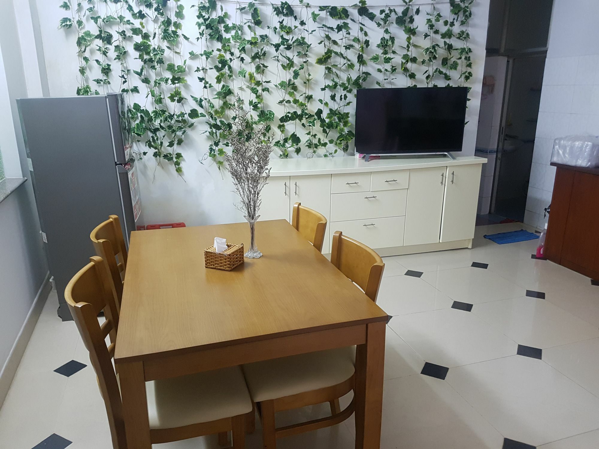 Drop By Saigon Guesthouse Хошимин Екстериор снимка